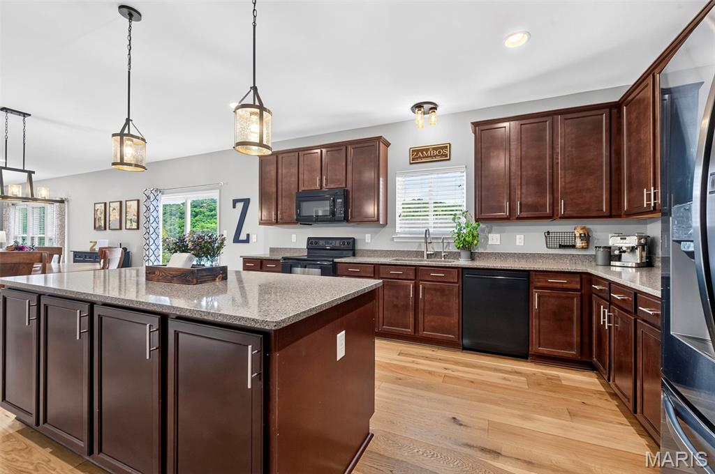 5264 Mirasol Manor Way