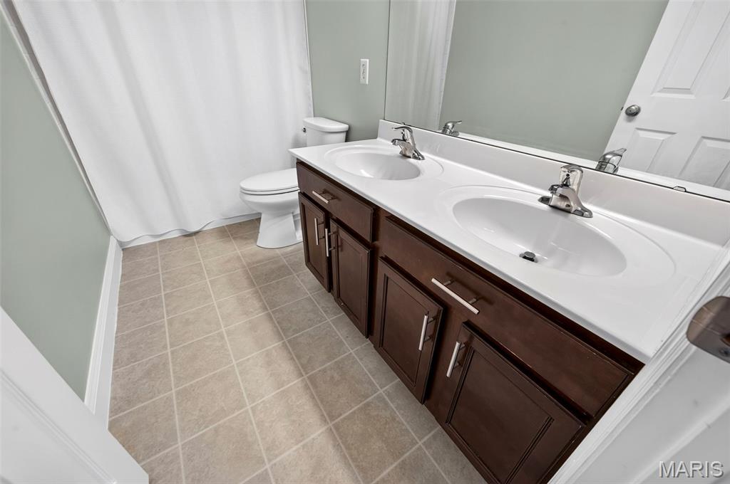 5264 Mirasol Manor Way