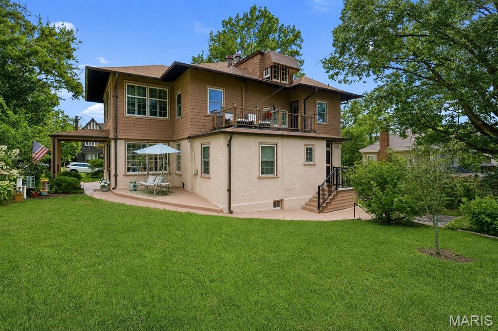 445 Algonquin Place