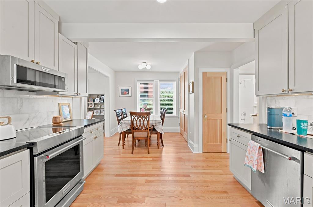7520 Ethel Avenue Unit: 1F