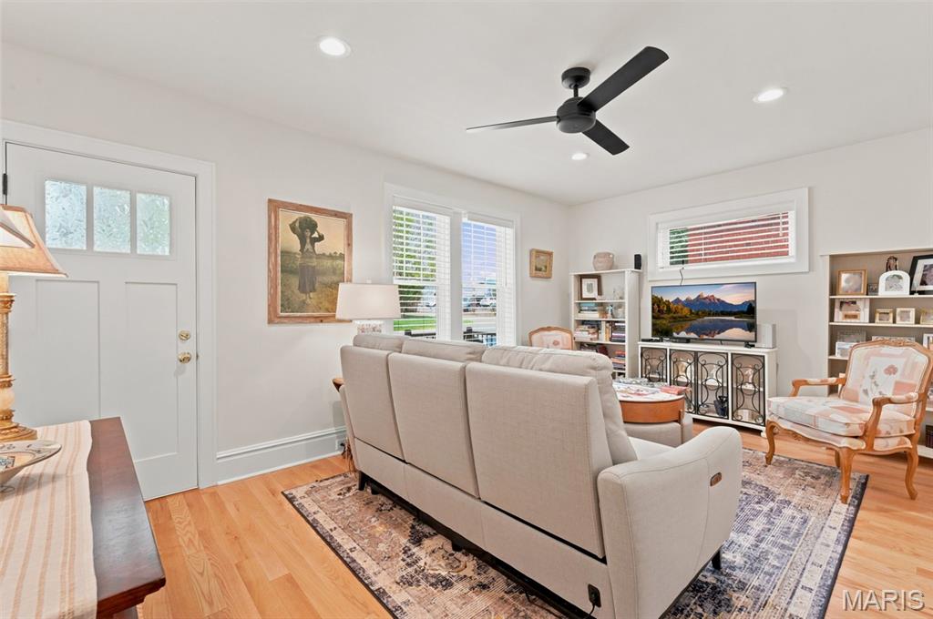 7520 Ethel Avenue Unit: 1F