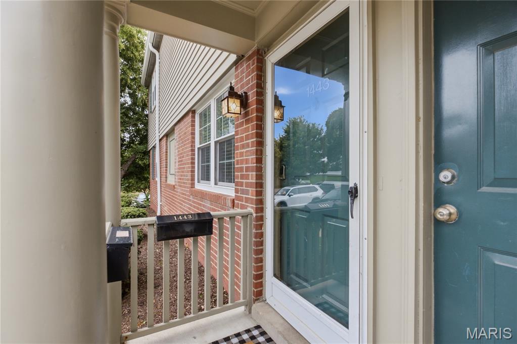 1443 Bobolink Place