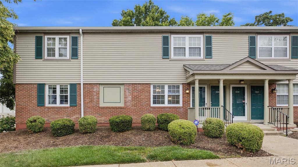 1443 Bobolink Place
