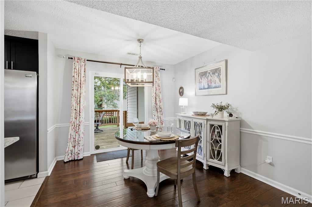 1443 Bobolink Place