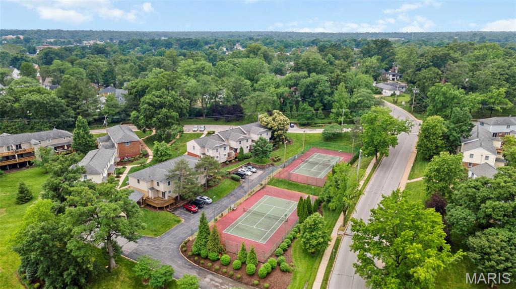 1443 Bobolink Place