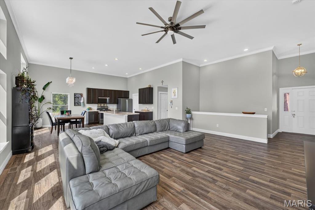 614 Laura Court