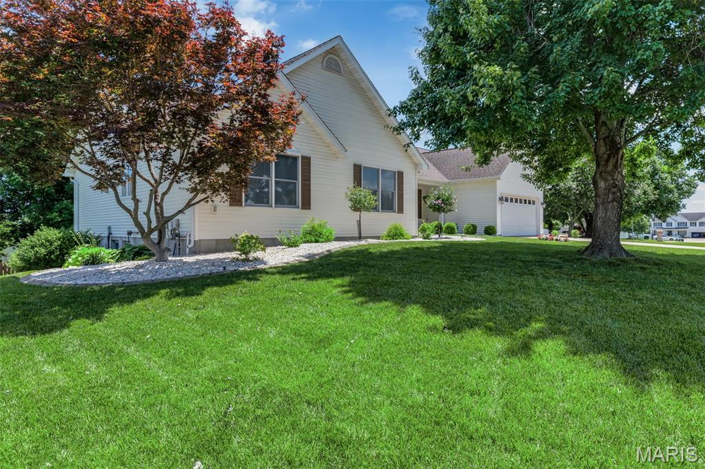 2202 Wild Pigeon Drive