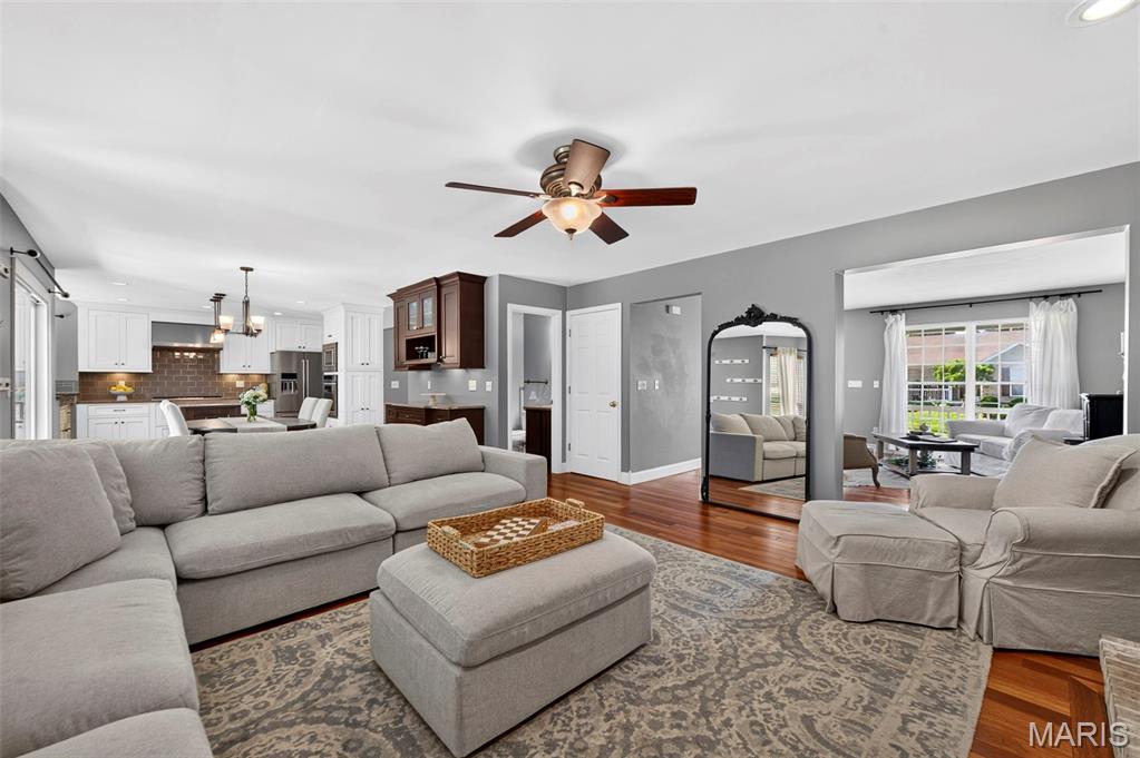1211 Lake Canyon View