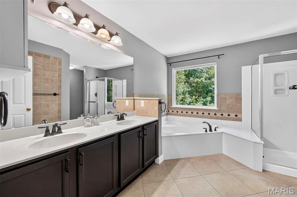 1211 Lake Canyon View