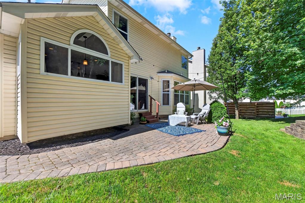 1211 Lake Canyon View