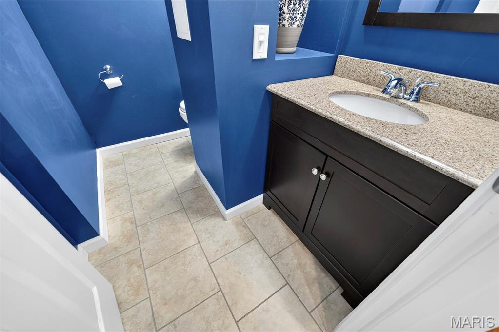 1211 Lake Canyon View