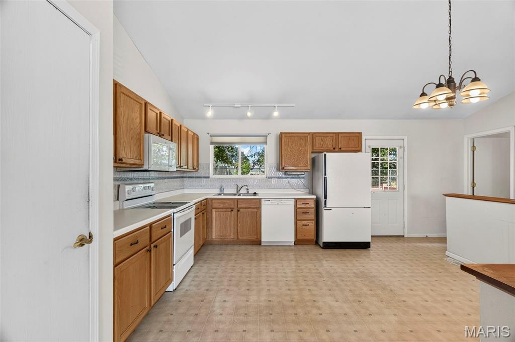 7 Red Cedar Parc Court