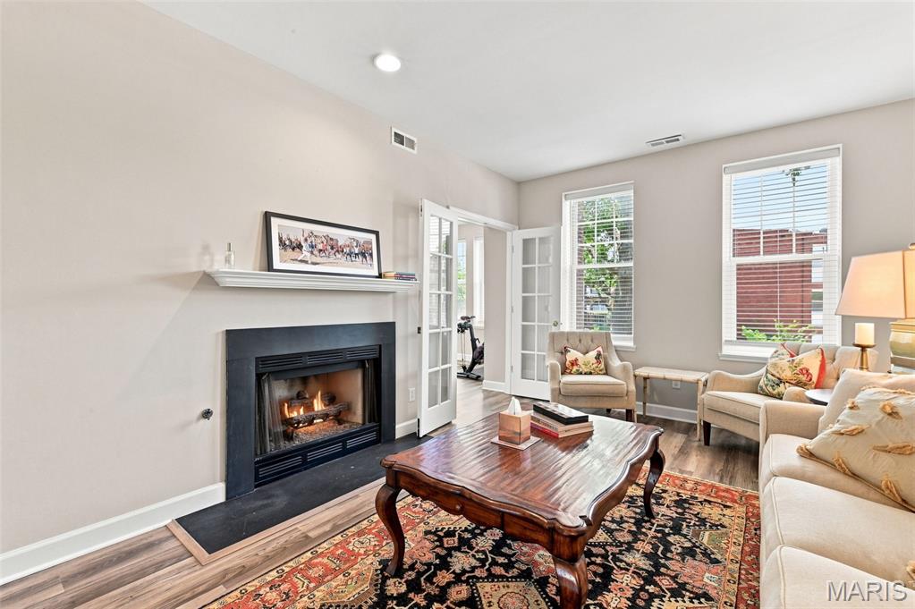 5885 Nina Place Unit: 2E