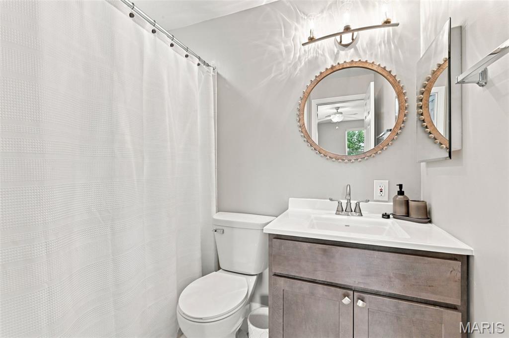 5885 Nina Place Unit: 2E