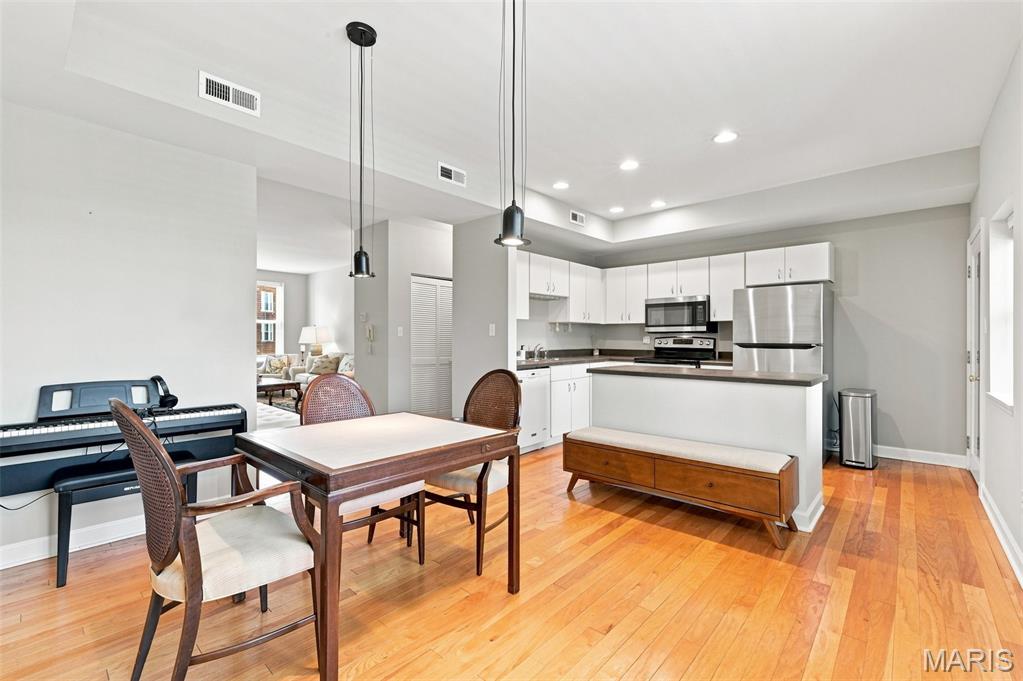 5885 Nina Place Unit: 2E