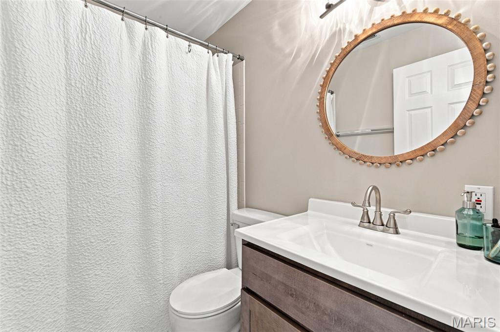5885 Nina Place Unit: 2E