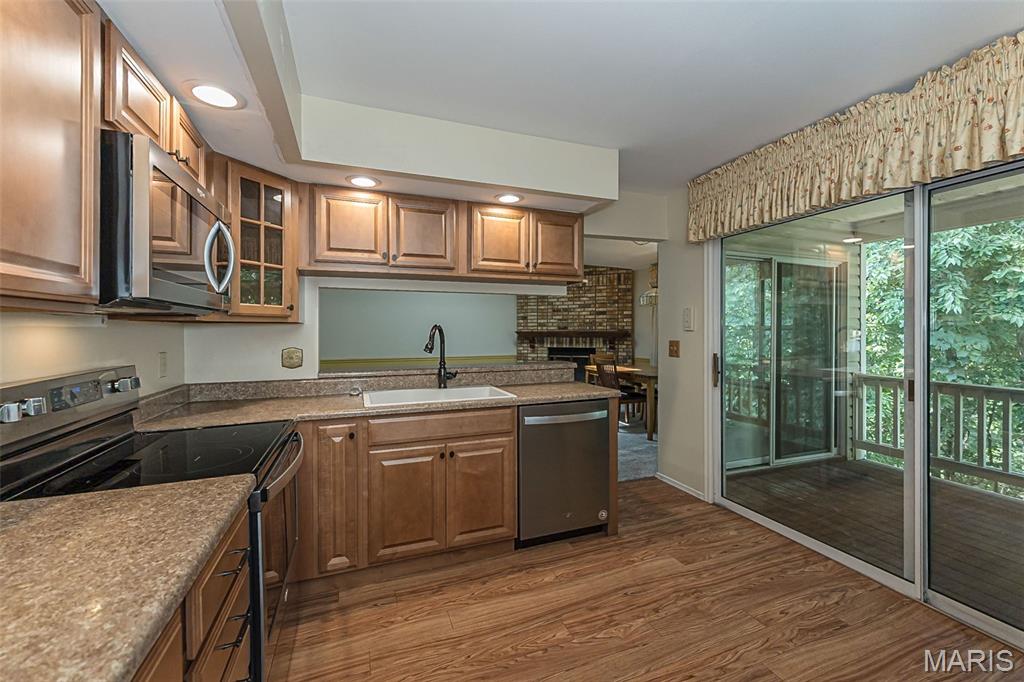 817 Woodside Trails Drive