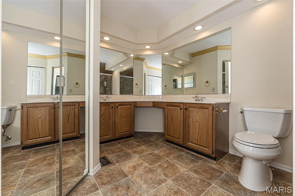 817 Woodside Trails Drive