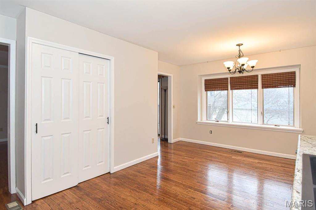 738 N Woodlawn