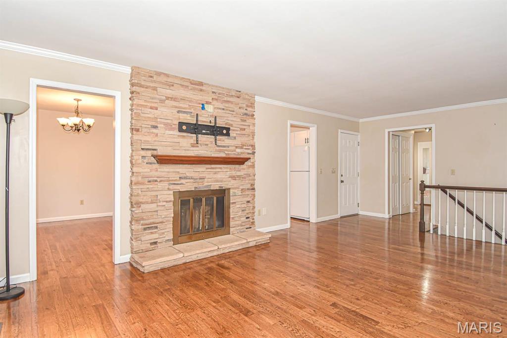 738 N Woodlawn