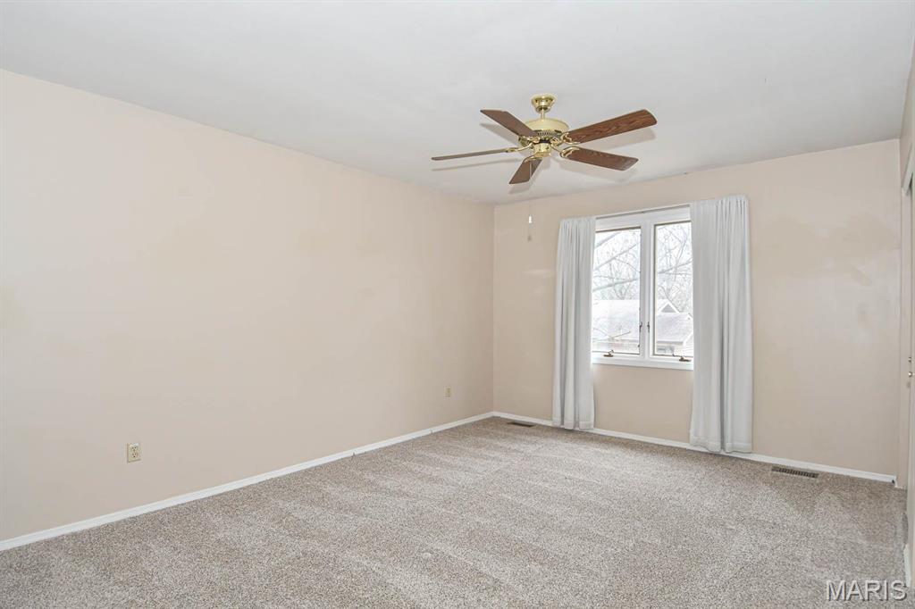738 N Woodlawn
