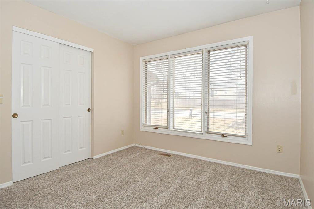 738 N Woodlawn