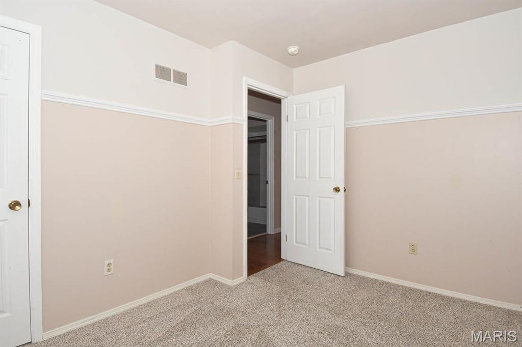 738 N Woodlawn