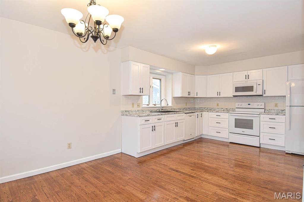 738 N Woodlawn