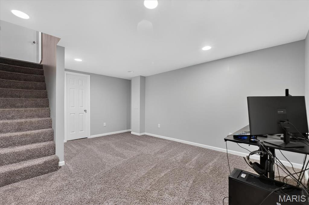 1285 Flora Lane