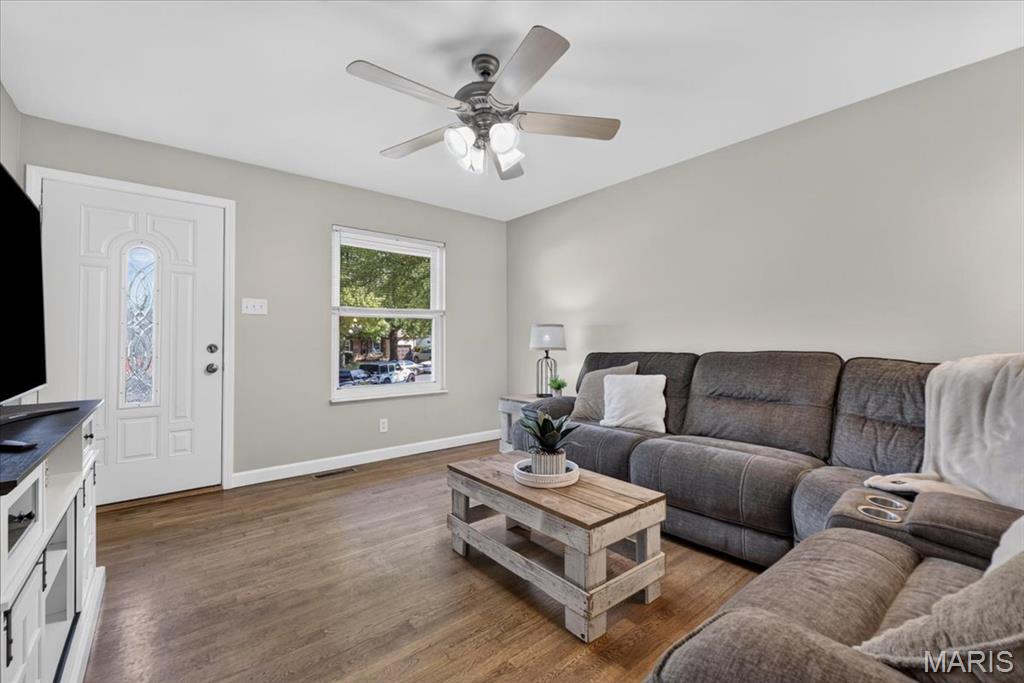 1285 Flora Lane