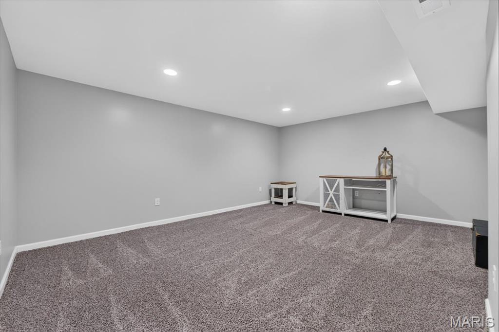 1285 Flora Lane