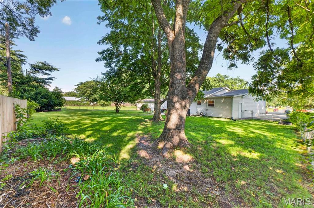 1285 Flora Lane