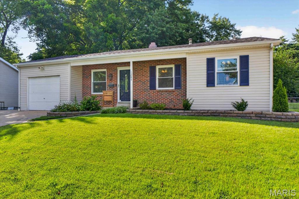 1285 Flora Lane