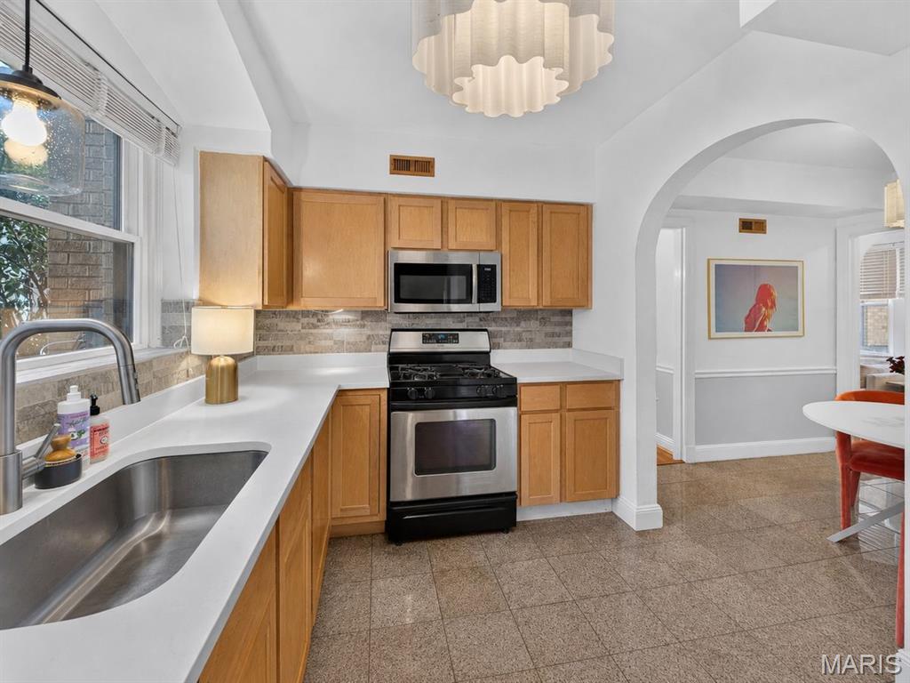7559 Byron Place Unit: 1E