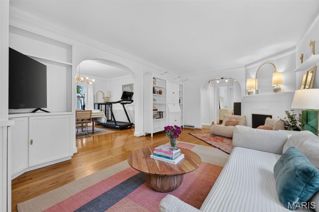 7559 Byron Place Unit: 1E