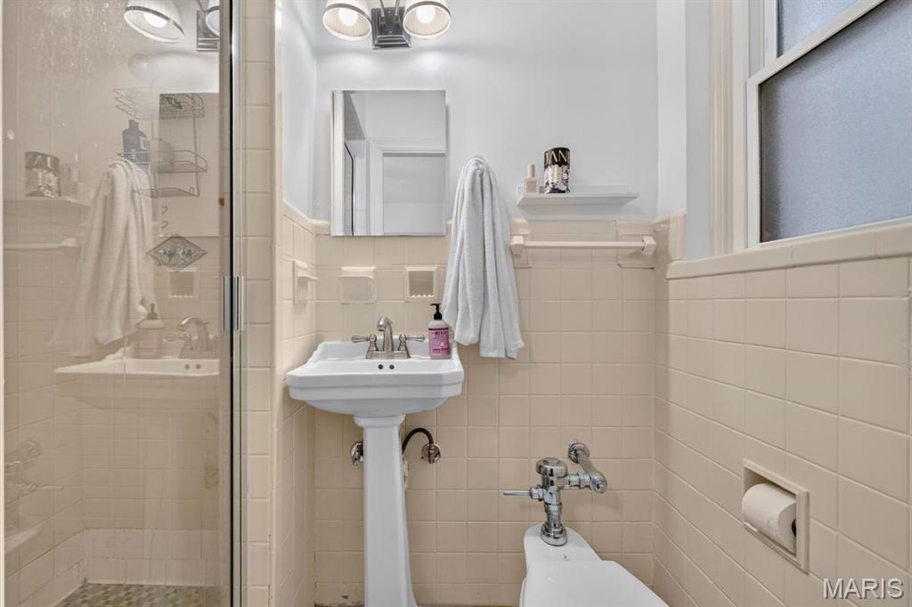 7559 Byron Place Unit: 1E
