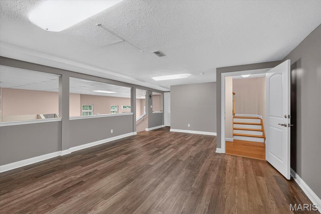 1549 Paradise Valley Drive