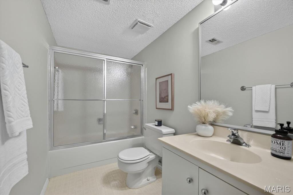 564 Sarah Lane Unit: 104