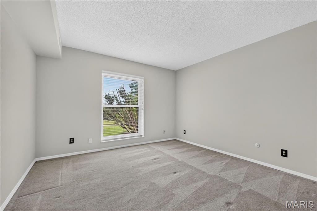 564 Sarah Lane Unit: 104
