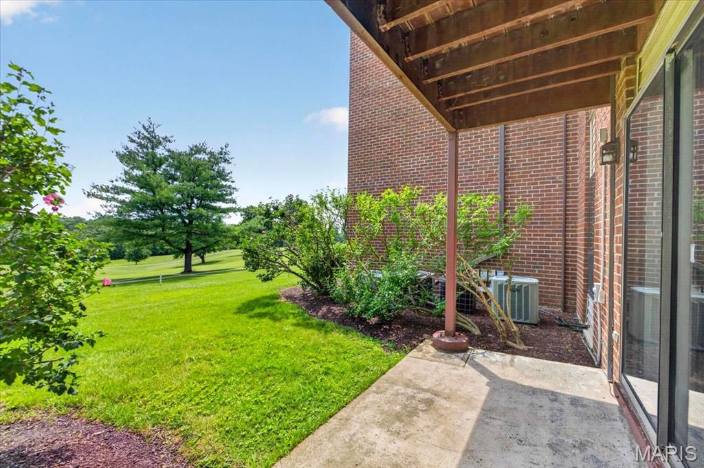 564 Sarah Lane Unit: 104