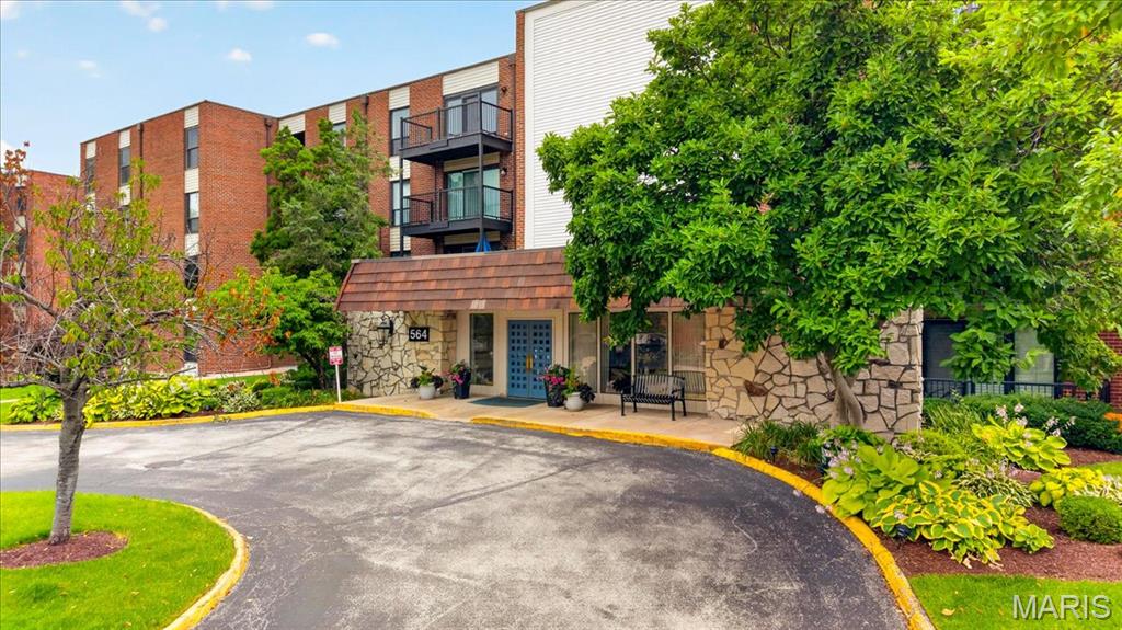564 Sarah Lane Unit: 104