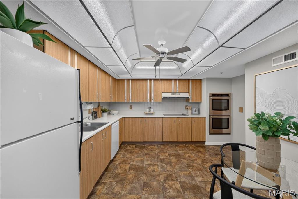 564 Sarah Lane Unit: 104