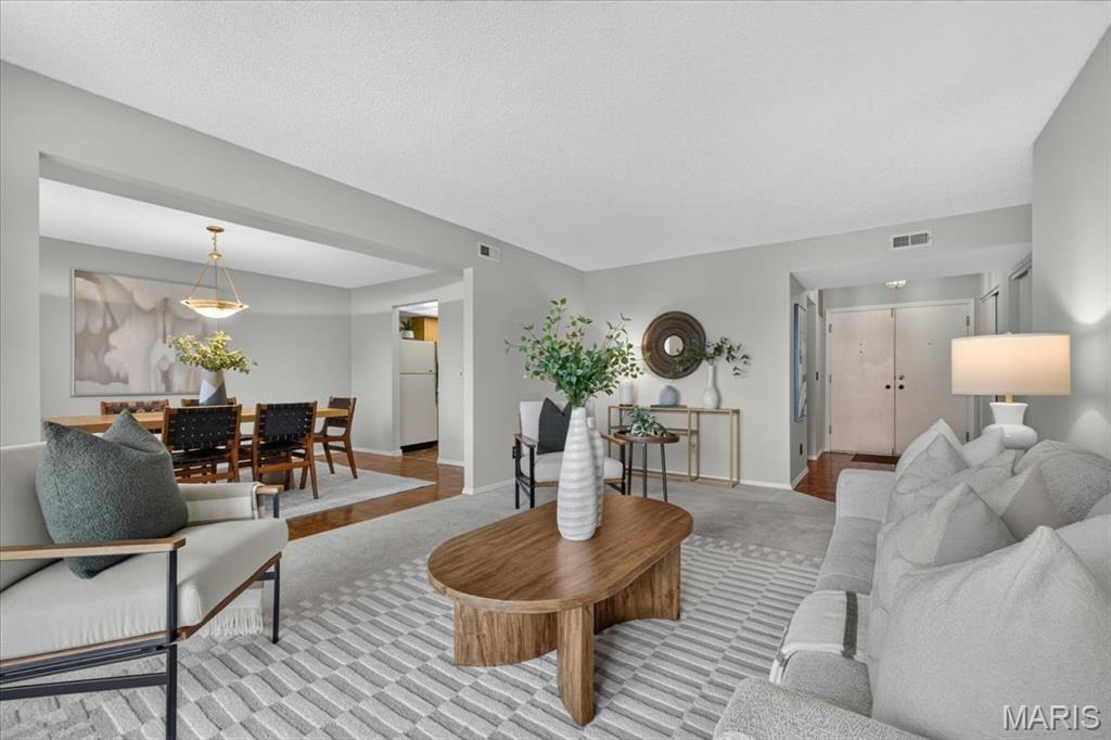 564 Sarah Lane Unit: 104