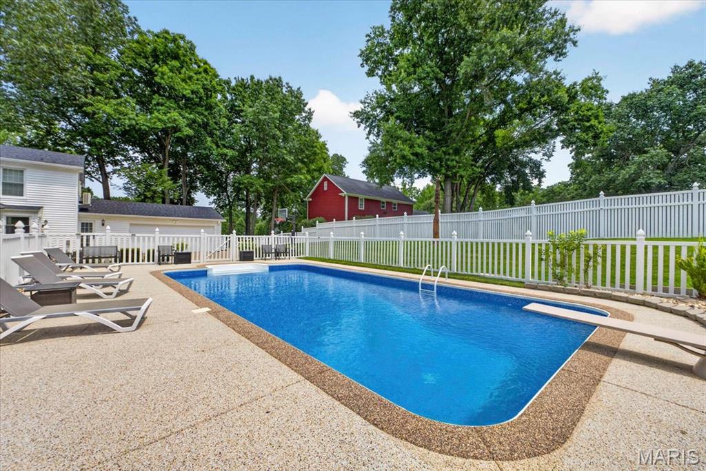 1609 Featherstone Drive