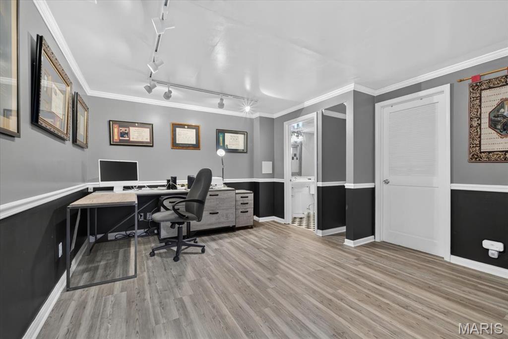 1609 Featherstone Drive
