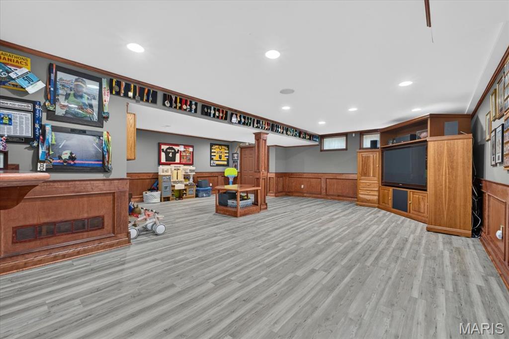 1609 Featherstone Drive