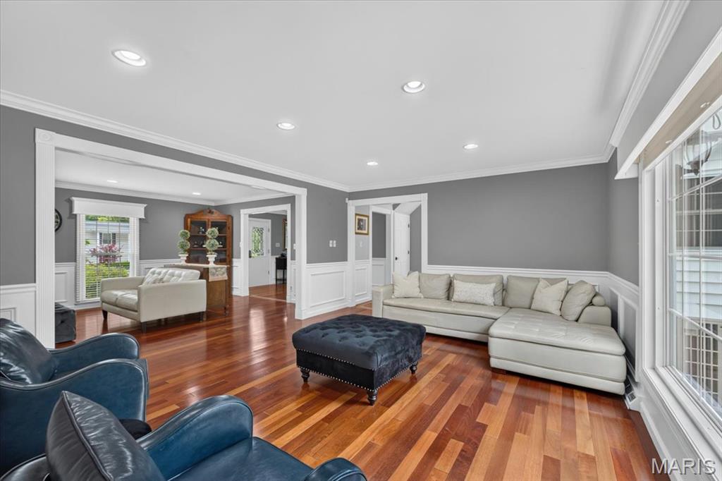 1609 Featherstone Drive