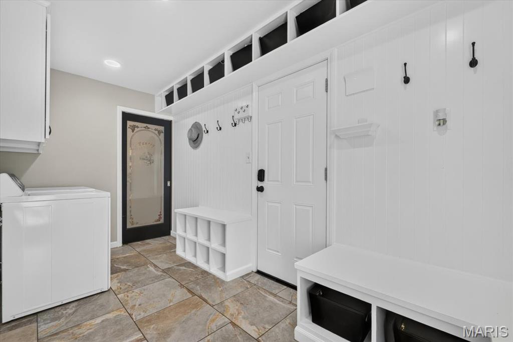 1609 Featherstone Drive