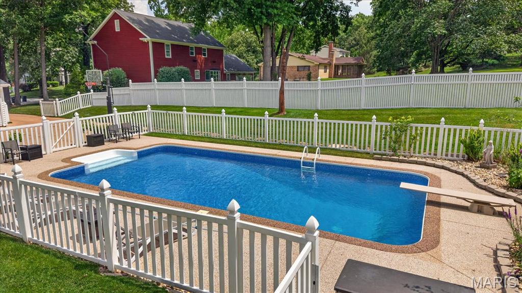1609 Featherstone Drive