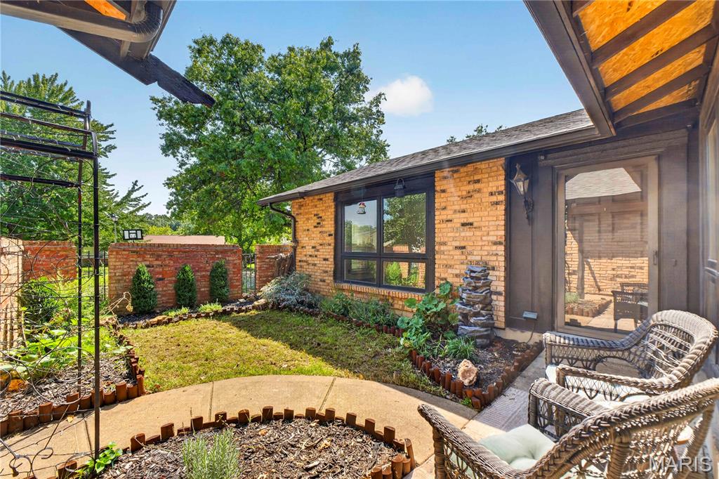 4795 Kingbird Lane